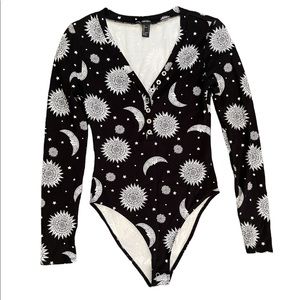 FOREVER 21 [CELESTIAL LONG SLEEVE BODYSUIT] || SIZE S ||